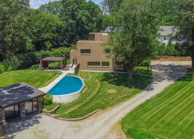 Property at 118 Roseville Rd, Westport, CT, 06880, 3 beds, 2.5 baths, [object Object]