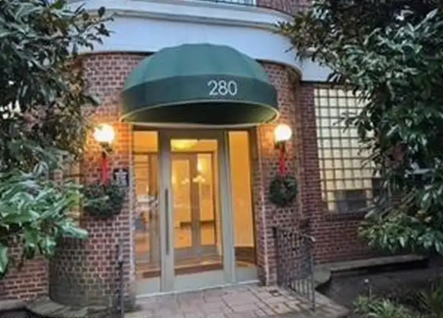 Property at 280 Ocean Pkwy Unit 2D, Brooklyn, NY, 11218, 1 bed, 1 bath, [object Object]