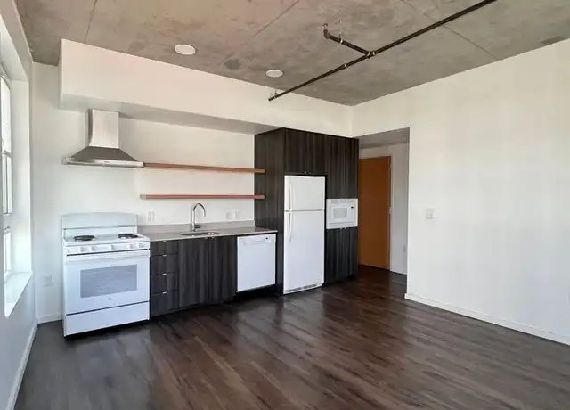Property at 515 NE Holladay St Unit 210 (PBV) (ADA), Portland, OR, 97232, 2 beds, 1 bath, [object Object]