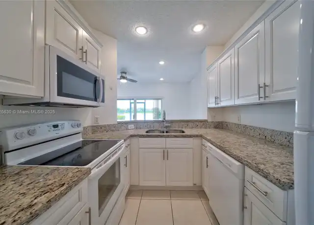 Property at 12180 SW 5th Ct Unit 12180, Pembroke Pines, FL, 33025, 2 beds, 2.5 baths, [object Object]