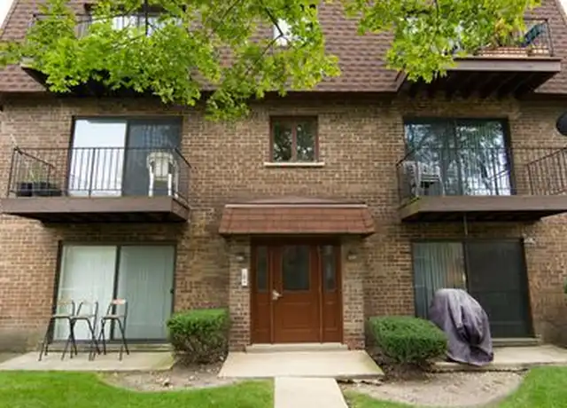 Property at 9818 Bianco Ter Unit C, Des Plaines, IL, 60016, 2 beds, 1 bath, [object Object]