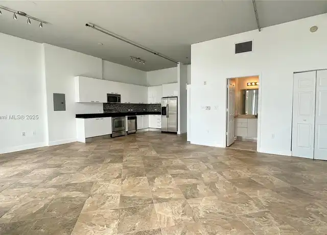 Property at 2100 Van Buren St #301, Hollywood, FL, 33020, 1 bed, 1 bath, [object Object]