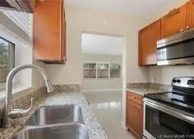 Property at 204 NE 10th Ave Unit C, Fort Lauderdale, FL, 33301, 1 bed, 2 baths, [object Object]