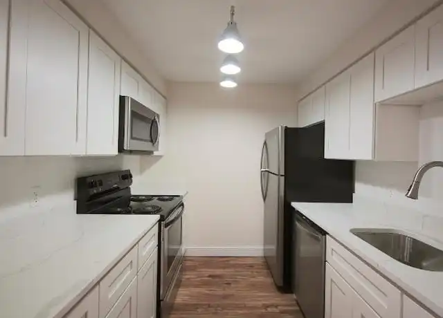 Property at 497 Broadway, Providence, RI, 02909, 2 beds, 1 bath, [object Object]