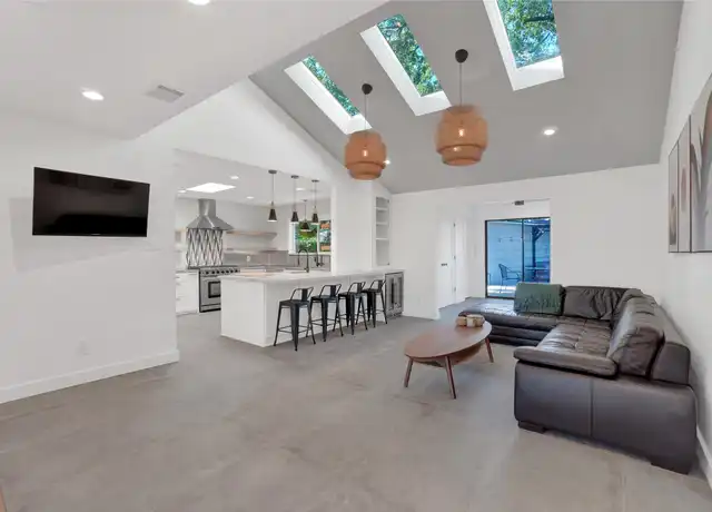Property at 5226 Kinglet St, Houston, TX, 77035, 3 beds, 2.5 baths, [object Object]