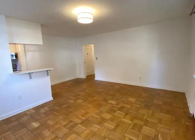 Property at 4000 Beecher St NW #101, Washington, DC, 20007, 1 bed, 1 bath, [object Object]
