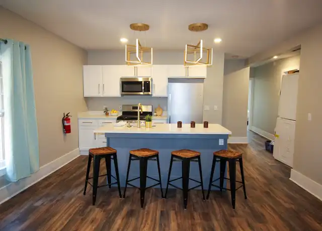 Property at 613 E State St Unit 613-2, Ithaca, NY, 14850, 4 beds, 2 baths, [object Object]