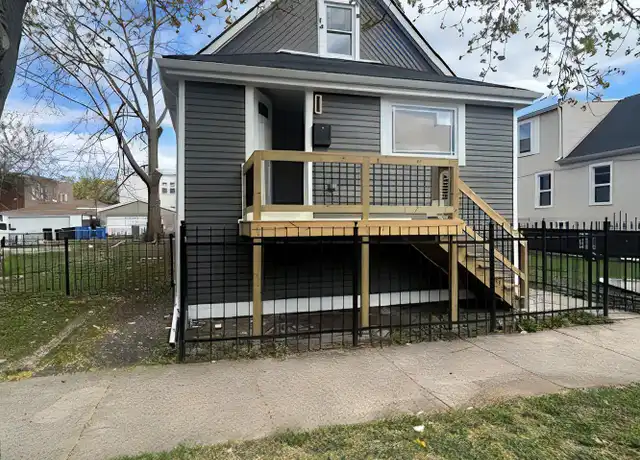 Property at 10509 S Edbrooke Ave Unit HSE, Chicago, IL, 60628, 4 beds, 1.5 baths, [object Object]