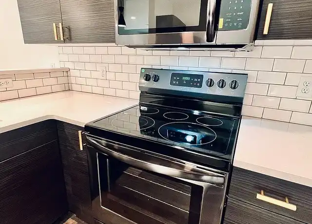 Property at Quail Run Apartments - 3264 W Memorial Rd, Oklahoma City, OK, 73120, 1 bed, 1 bath, [object Object]