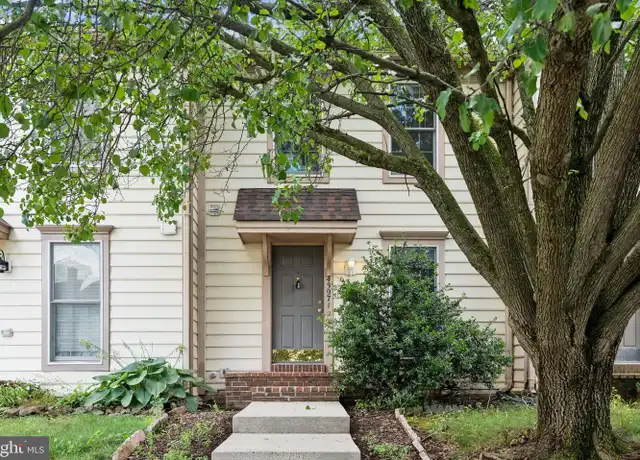 Property at 43971 Kitts Hill Ter, Ashburn, VA, 20147, 2 beds, 3.5 baths, [object Object]