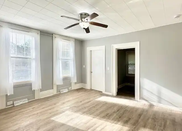 Property at 674 5th Ave Unit 1F, Troy, NY, 12182, 2 beds, 1 bath, [object Object]