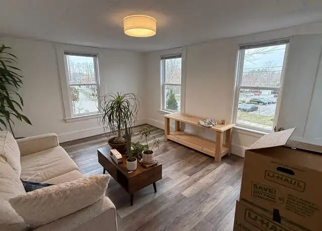 Property at 292 Locust St Unit C, Dover, NH, 03820, 2 beds, 1 bath, [object Object]