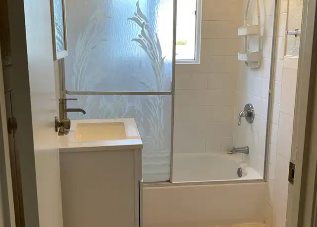 Property at 316 Oakland Ave Unit 6, Oakland, CA, 94611, 2 beds, 1 bath, [object Object]