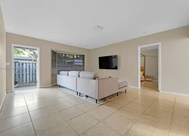 Property at 1721 NE 25th St Unit 1, Wilton Manors, FL, 33305, 2 beds, 1 bath, [object Object]