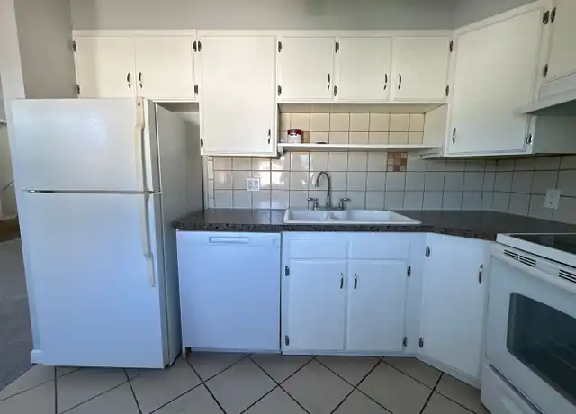 Property at 3650 S Lincoln St Unit 1, Englewood, CO, 80113, 1 bed, 1 bath, [object Object]