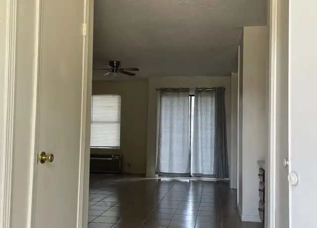 Property at 1801 Heinrich St Unit 4, Pensacola, FL, 32507, 1 bed, 1 bath, [object Object]