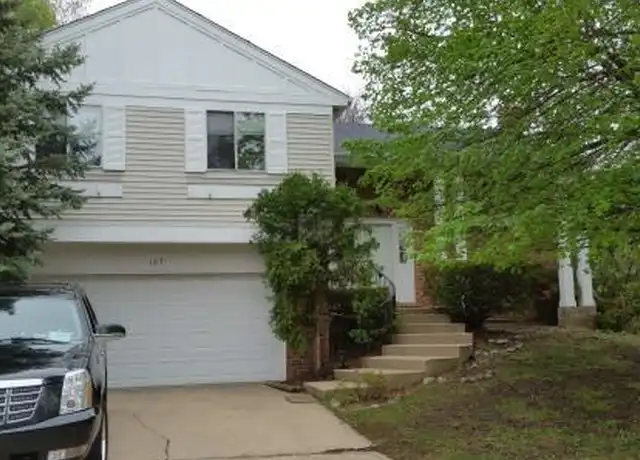 Property at 107 Horatio Blvd, Buffalo Grove, IL, 60089, 4 beds, 3 baths, [object Object]