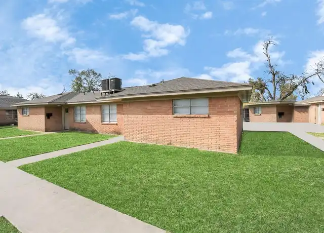 Property at 5435 Pardee St #20, Houston, TX, 77026, 2 beds, 1 bath, [object Object]