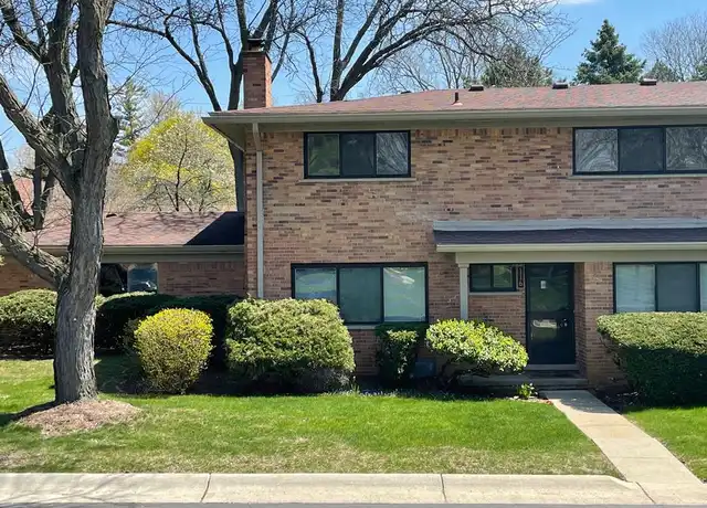 Property at 116 E Hickory Grove Rd, Bloomfield Twp, MI, 48304, 3 beds, 2.5 baths, [object Object]