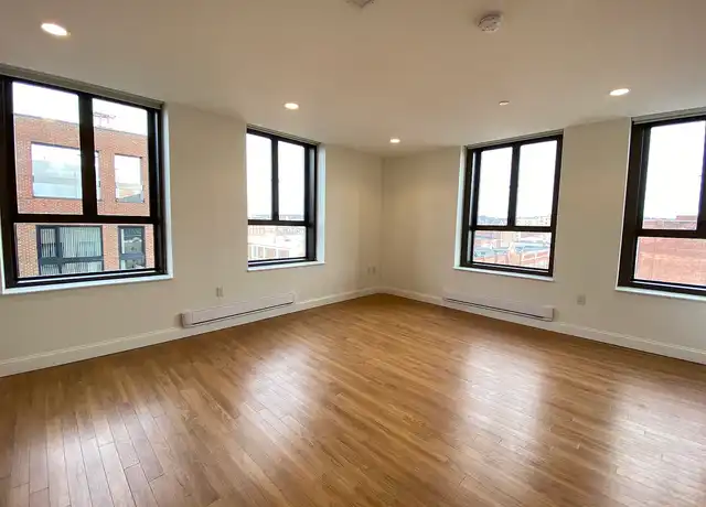 Property at 875 Elm St, Manchester, NH, 03101, 1-2 bed, 1-2 bath, [object Object]