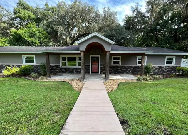 Property at 4019 E Fort King St, Ocala, FL, 34470, 3 beds, 2 baths, [object Object]