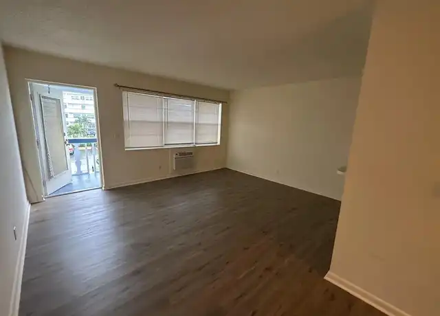 Property at 87 Lyndhurst D, Deerfield Beach, FL, 33442, 1 bed, 1 bath, [object Object]
