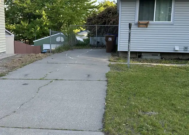Property at 602 E Saint Thomas More Way Unit 1, Spokane, WA, 99208, 2 beds, 1 bath, [object Object]