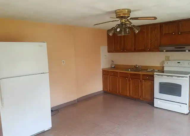 Property at 46 Oliver St Unit 1, Somerville, MA, 02145, 2 beds, 1 bath, [object Object]