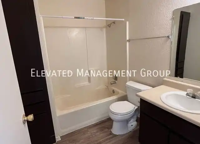 Property at 129 Manzano St NE, Albuquerque, NM, 87108, 2 beds, 1 bath, [object Object]