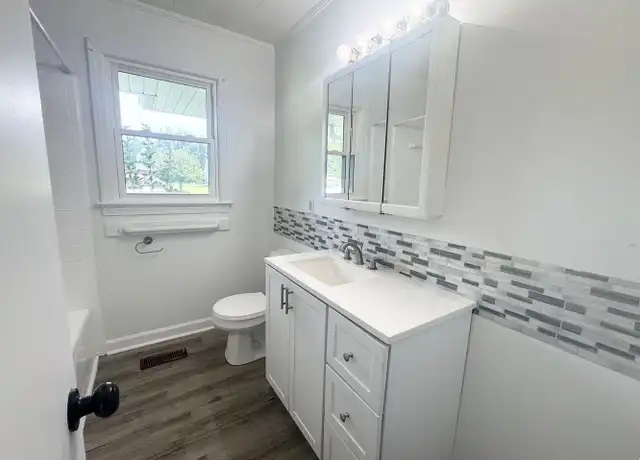 Property at 106 Farm Dr, Elizabeth City, NC, 27909, 4 beds, 2 baths, [object Object]