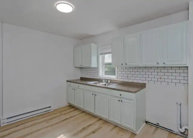 Property at 36 Sheridan St Unit 2, Chicopee, MA, 01020, 2 beds, 1 bath, [object Object]