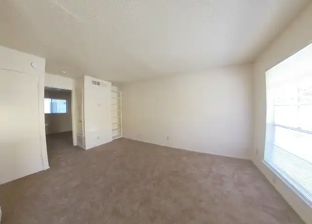 Property at 435 N Comanche St Unit 102, San Marcos, TX, 78666, 1 bed, 1 bath, [object Object]