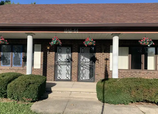 Property at 1040 N Meridian St, Greenwood, IN, 46143, 3 beds, 2 baths, [object Object]