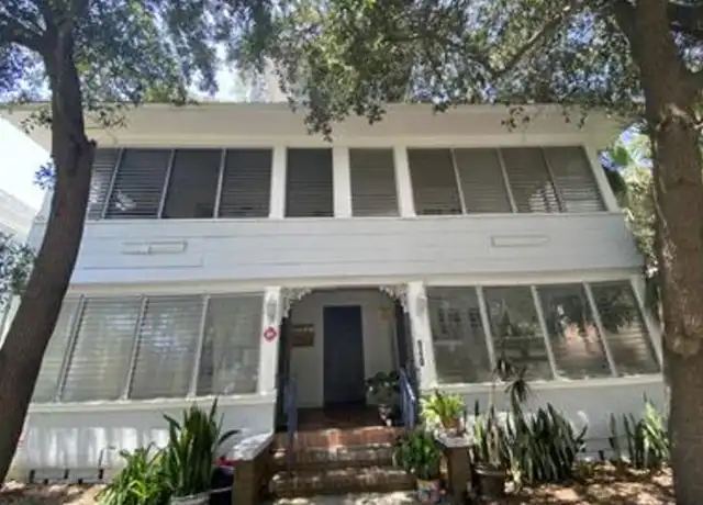 Property at 940 6th St N Unit 4, St. Petersburg, FL, 33701, 1 bed, 1 bath, [object Object]