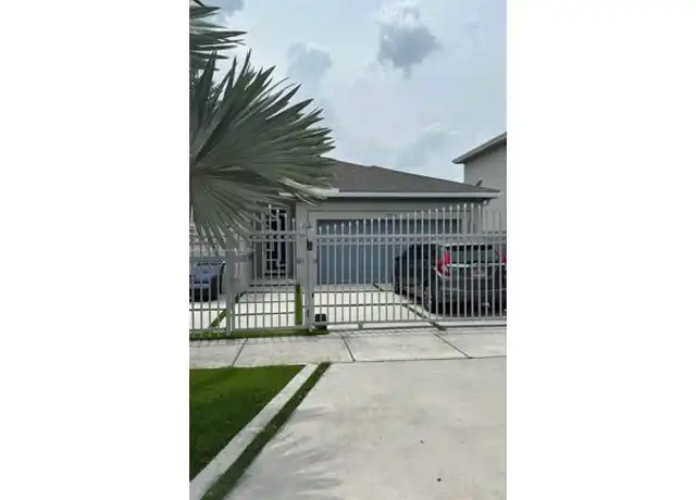 Property at 27904 SW 133rd Path, Homestead, FL, 33032, 3 beds, 2 baths, [object Object]