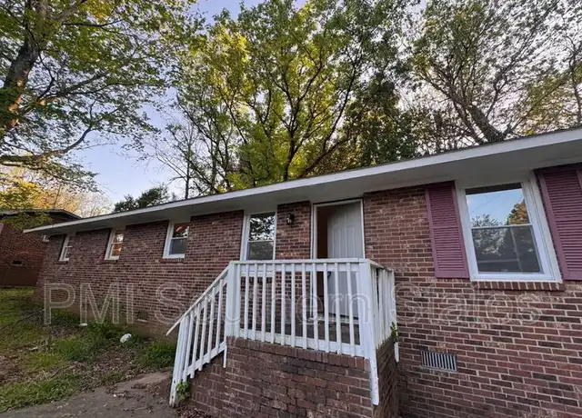Property at 833 S Florida Ave, Greenville, SC, 29611, 2 beds, 1 bath, [object Object]