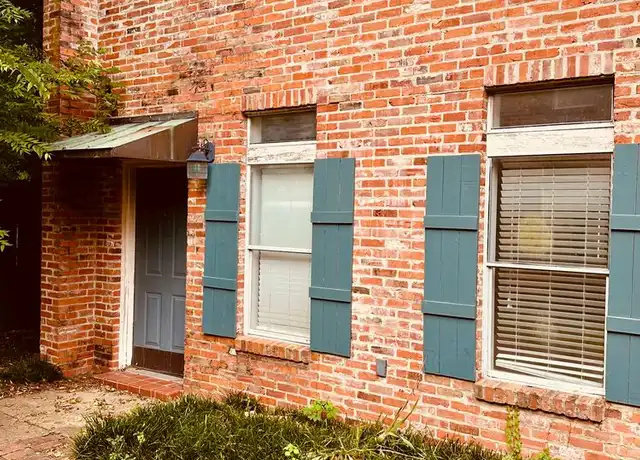 Property at 949 Bayou Trace Dr, Alexandria, LA, 71303, 2 beds, 2.5 baths, [object Object]