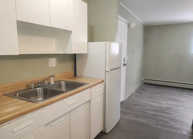Property at 1951 Clinton St Unit 2, Aurora, CO, 80010, 1 bed, 1 bath, [object Object]