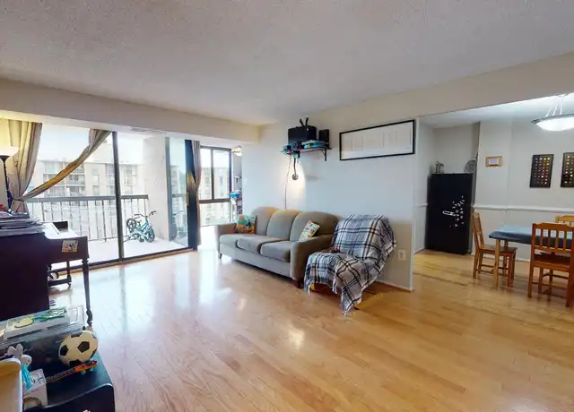 Property at 4500 S Four Mile Run Dr #1109, Arlington, VA, 22204, 2 beds, 2 baths, [object Object]