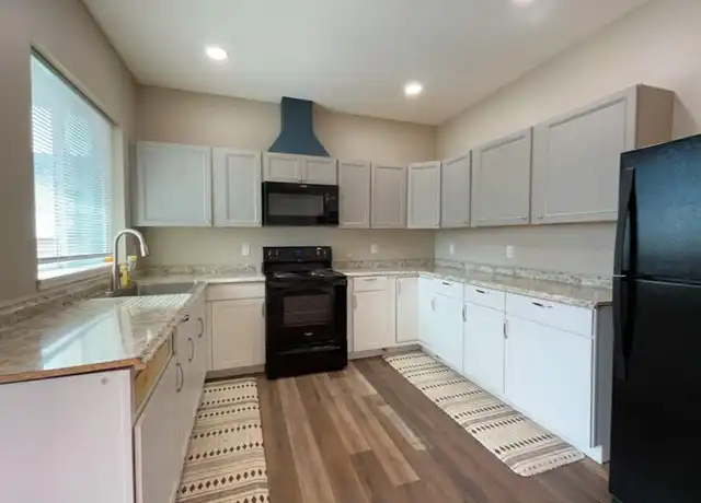 Property at 82 Smith St Unit 1, Poughkeepsie, NY, 12601, 3 beds, 1 bath, [object Object]