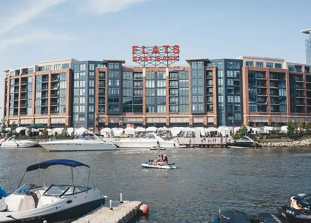 Property at Flats at East Bank - 1055 Old River Rd, Cleveland, OH, 44113, 1 bed, 1 bath, [object Object]