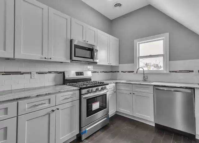 Property at 1030 Elmwood Ave Unit 6, Buffalo, NY, 14222, 2 beds, 1 bath, [object Object]