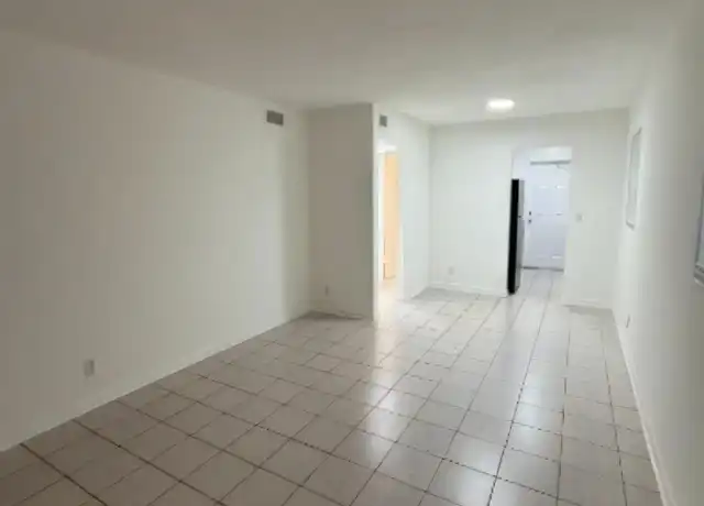Property at 2509 NW 9th Ave, Wilton Manors, FL, 33311, 2 beds, 1 bath, [object Object]