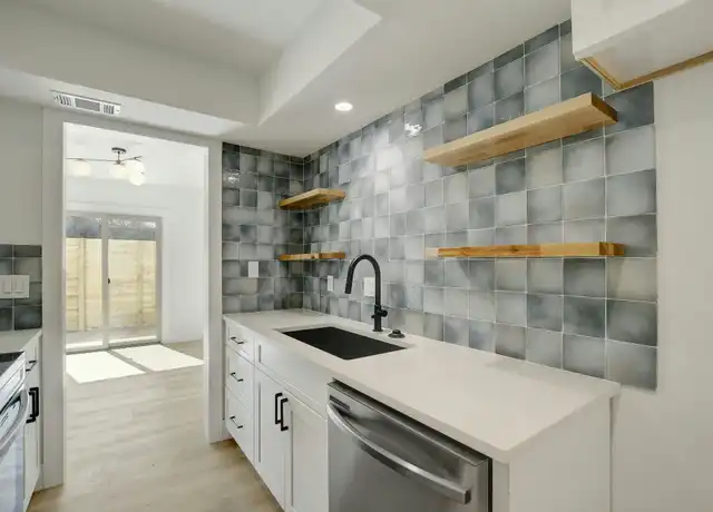 Property at 1206 Hollow Creek Dr #2, Austin, TX, 78704, 2 beds, 1.5 baths, [object Object]