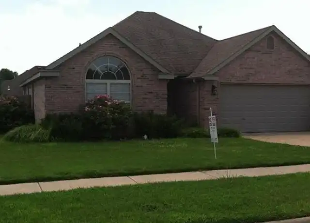 Property at 4055 W Song Bird Pl, Fayetteville, AR, 72704, 3 beds, 2 baths, [object Object]