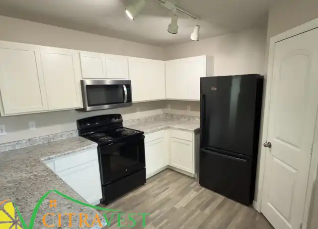 Property at 242 Gladiola Ct, Kissimmee, FL, 34759, 4 beds, 2 baths, [object Object]