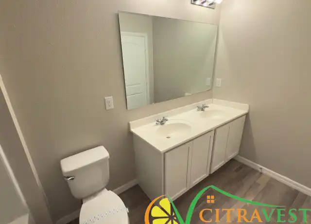 Property at 242 Gladiola Ct, Kissimmee, FL, 34759, 4 beds, 2 baths, [object Object]