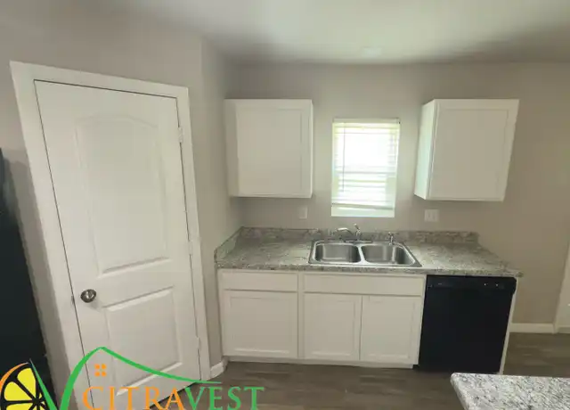 Property at 242 Gladiola Ct, Kissimmee, FL, 34759, 4 beds, 2 baths, [object Object]