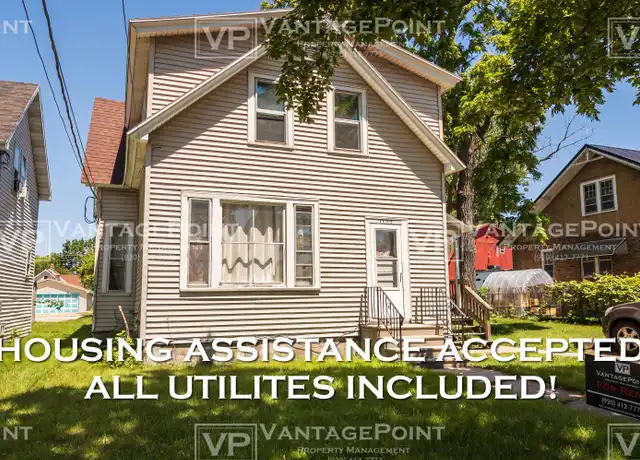 Property at 1159 Day St Unit 2, Green Bay, WI, 54302, 1 bed, 1 bath, [object Object]