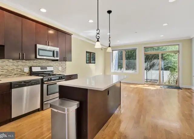 Property at 725 N 20th St Unit B, Philadelphia, PA, 19130, 3 beds, 3 baths, [object Object]
